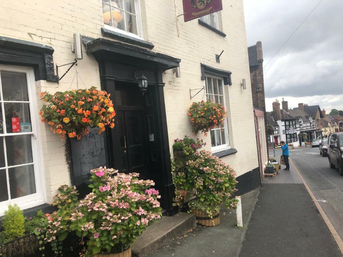 ホテル The Lion Broseley エクステリア 写真