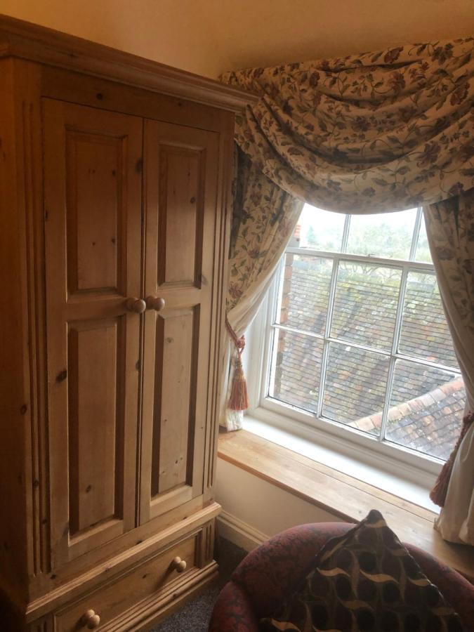 ホテル The Lion Broseley エクステリア 写真